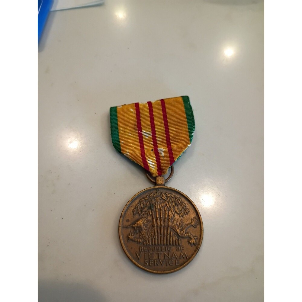 Original US Military Vietnam Service Medal 1969 Dated